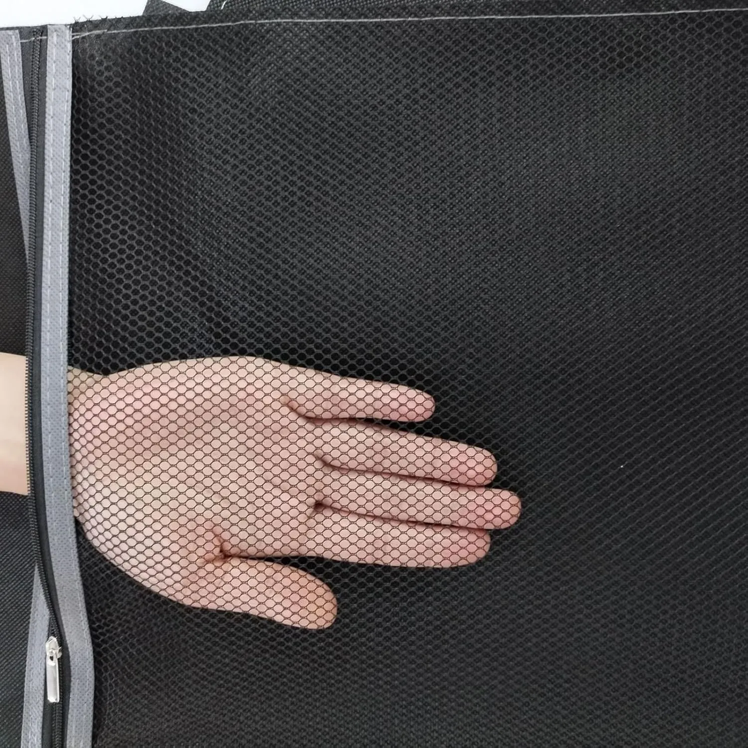 Clear Window Garment Bag Hanging Non-Woven Fabric Clothing Dust Cover Travel Heavy-Duty with Pockets Waterproof Label Foldable Dust-Proof Black M