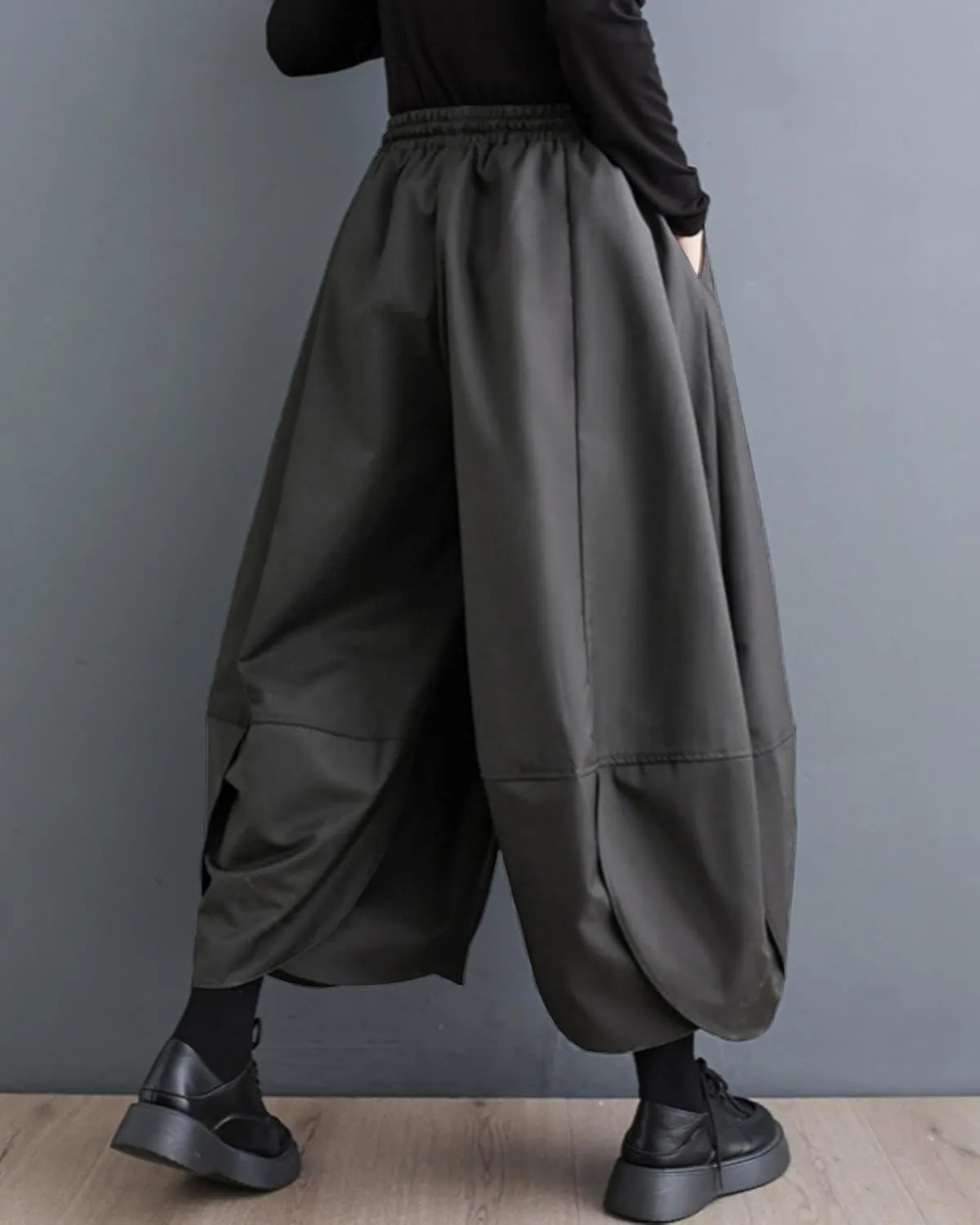ellazhu Women's Puffy Drawstring Elastic Waist Drop Crotch Hakama Harem Wide Leg Pants GZ81 A