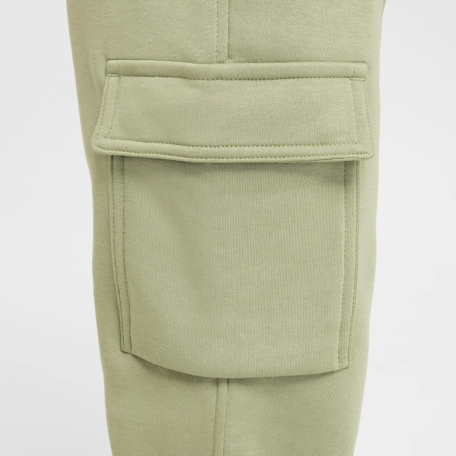 Nike Sportswear Club Fleece Big Kids' Cargo Pants (FD3012-386, Oil Green/Oil Green/White)