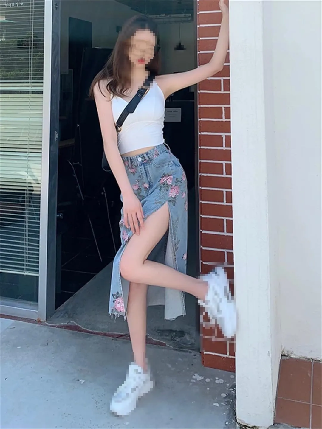 Women's Flower Print Side Slit Denim Skirts with Pockets High Waisted Slim Fit Casual Midi Jeans Skirt
