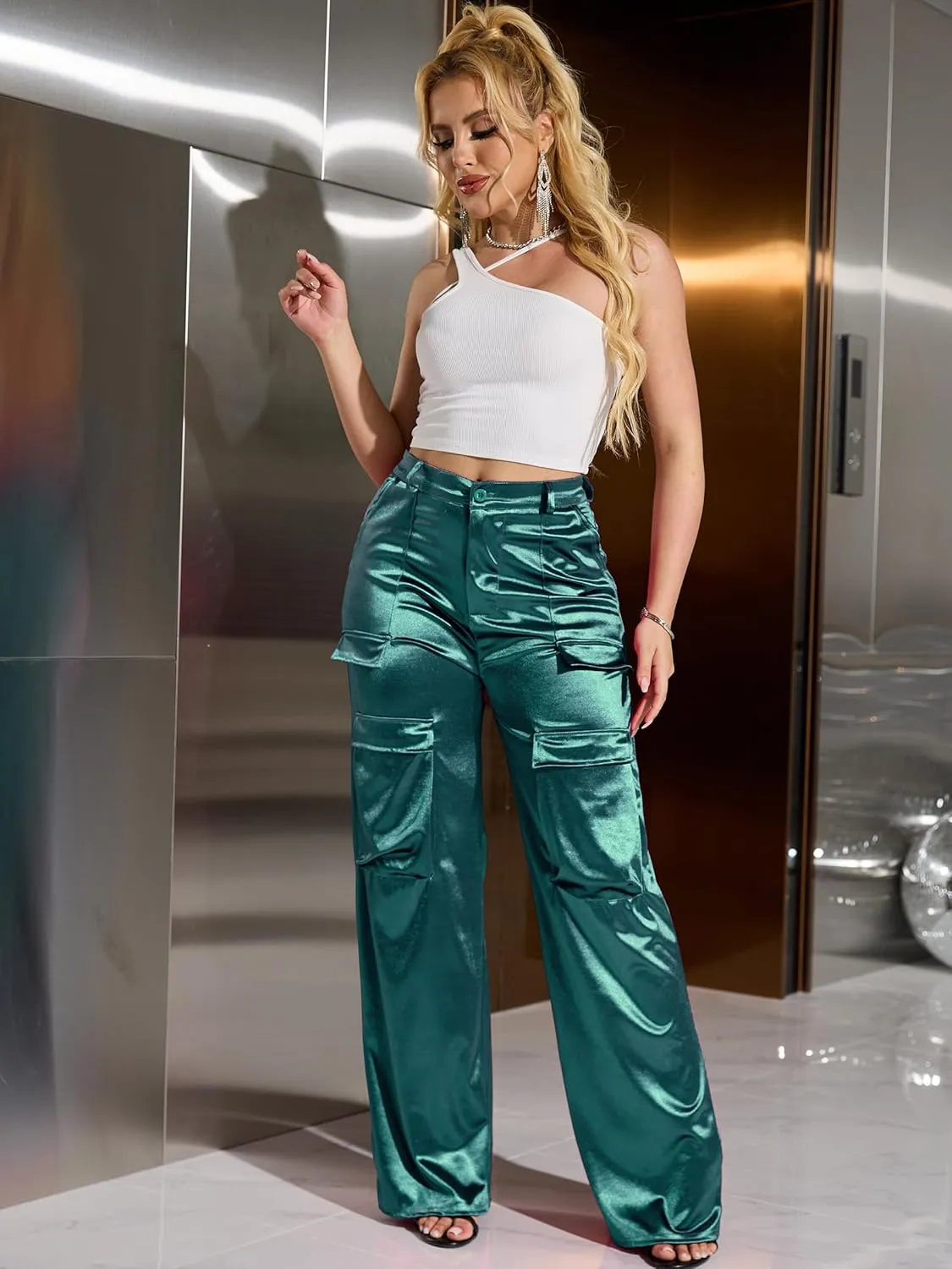 Womens High Waisted Satin Cargo Pants Loose Fit Wide Leg Trousers with Pockets Trendy Outfit